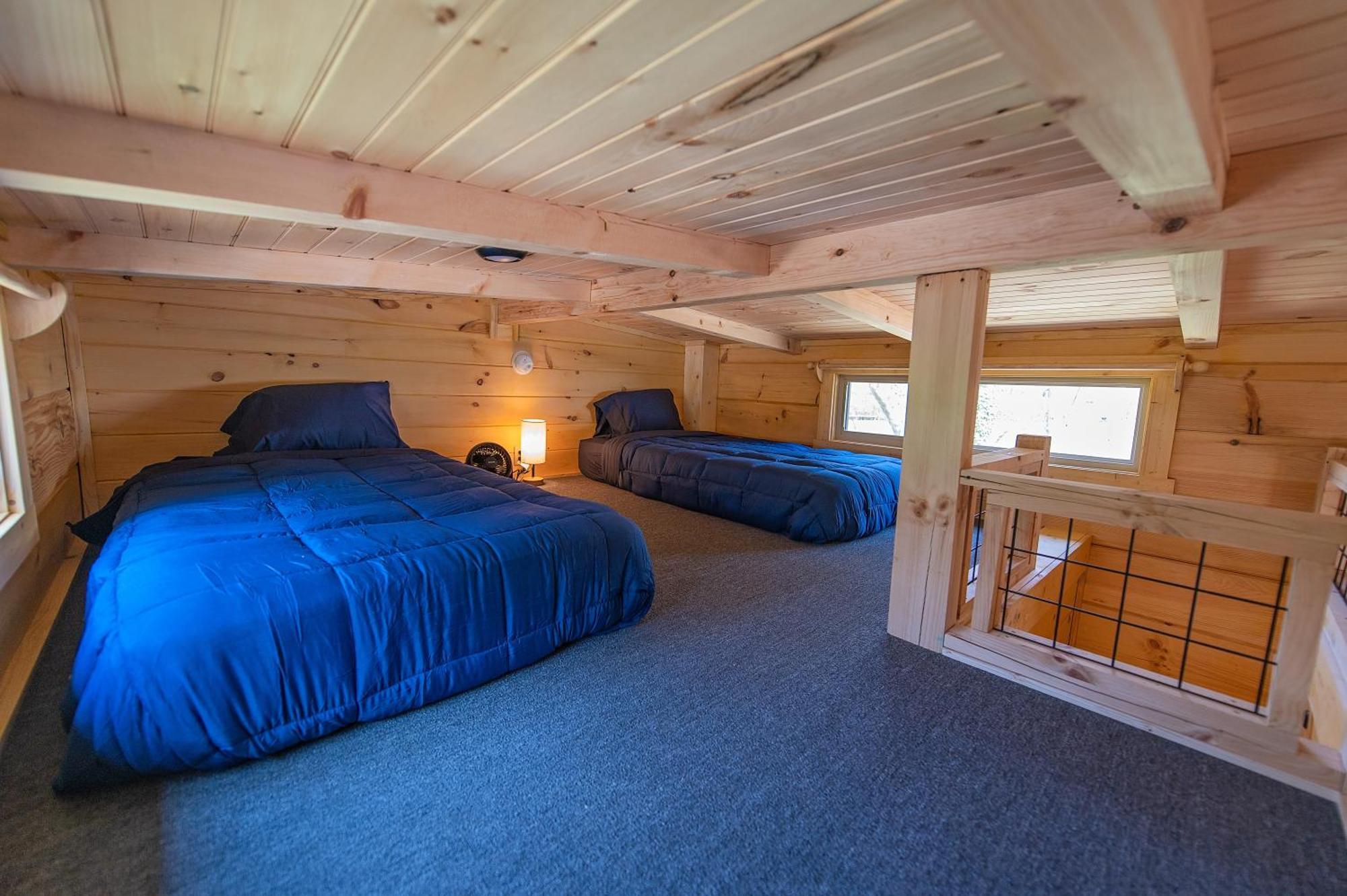 שאטאנוגה Meg Cabin Tiny Rustic Comfort On Lookout Mtn מראה חיצוני תמונה