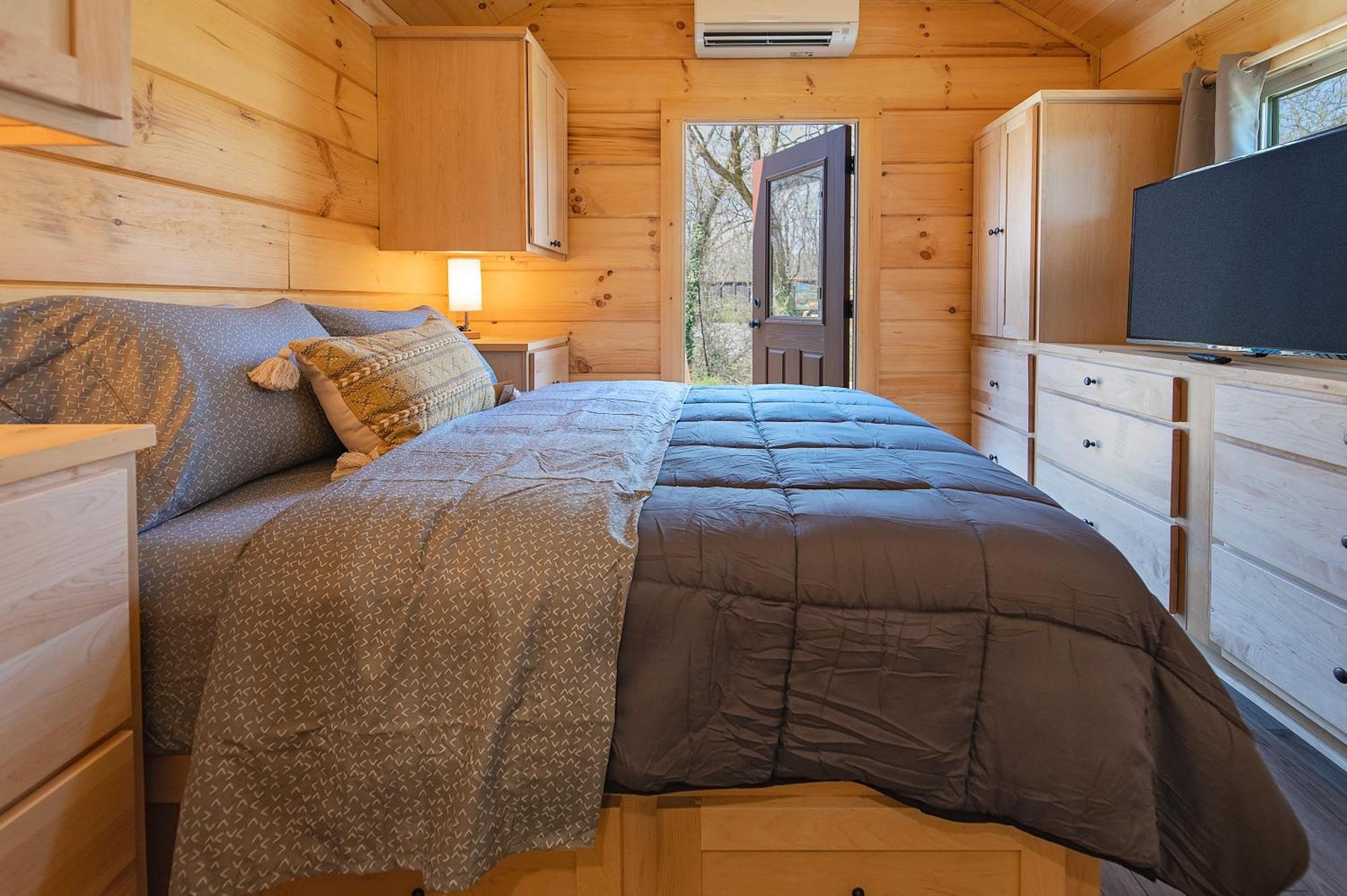 שאטאנוגה Meg Cabin Tiny Rustic Comfort On Lookout Mtn מראה חיצוני תמונה