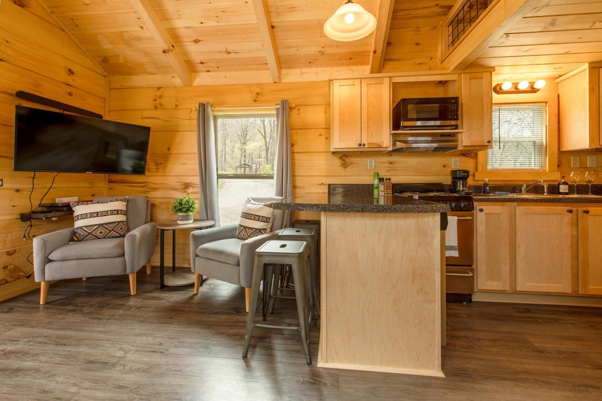 שאטאנוגה Meg Cabin Tiny Rustic Comfort On Lookout Mtn מראה חיצוני תמונה