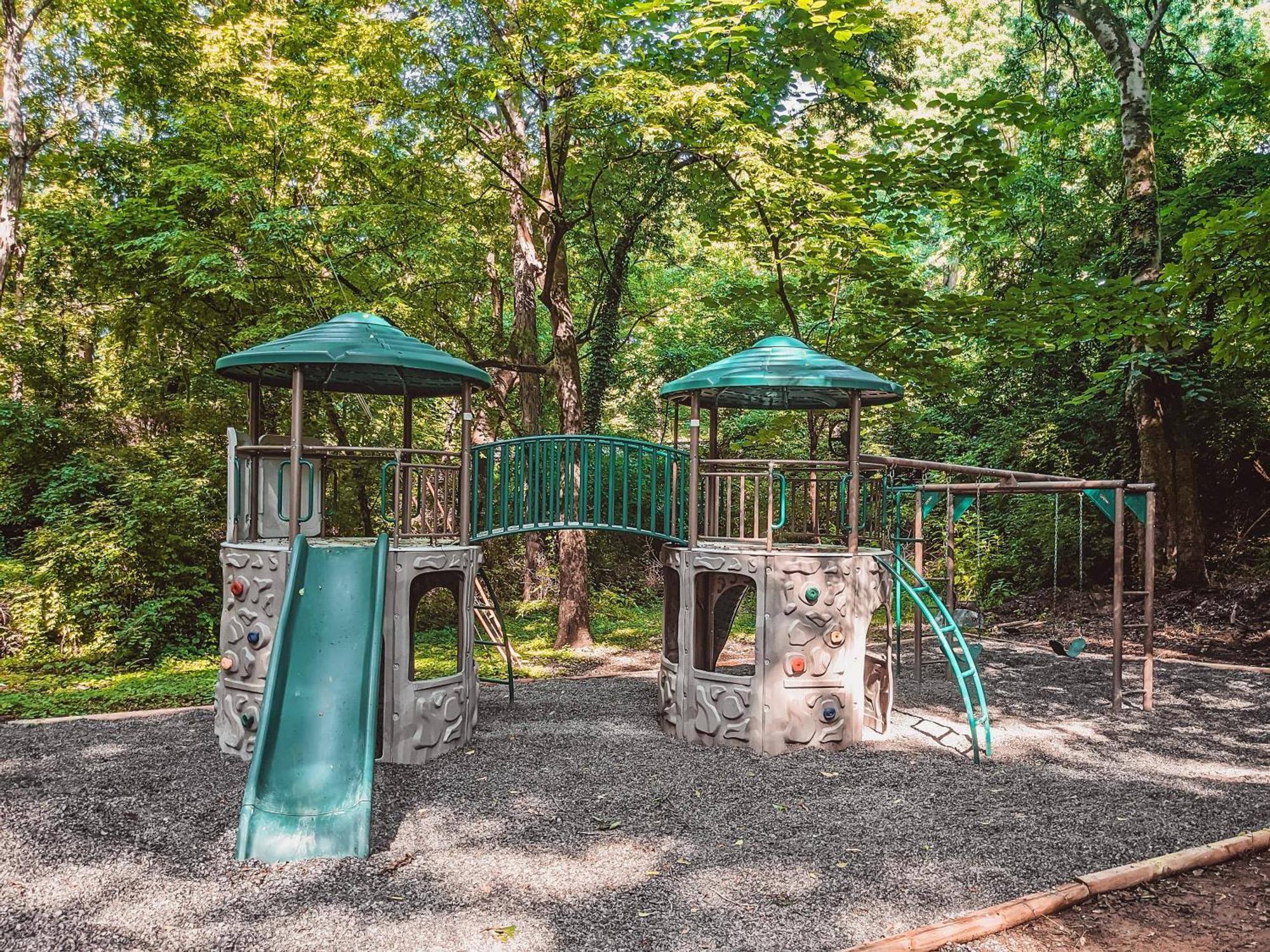 שאטאנוגה Meg Cabin Tiny Rustic Comfort On Lookout Mtn מראה חיצוני תמונה